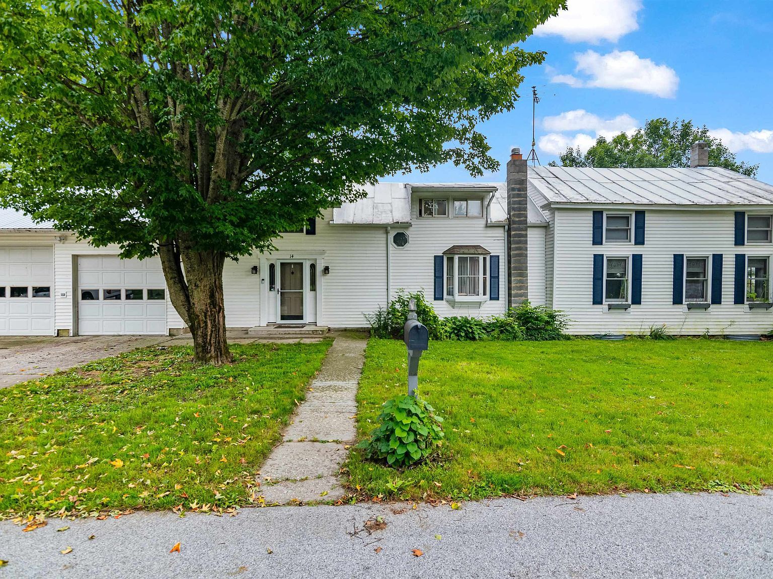 14 School St Highgate Center, VT 05459 - Thumbnail 2