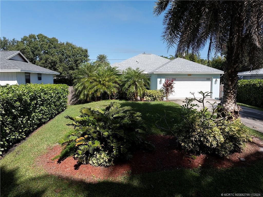 3785 SE Middle St Stuart, FL 34997  | Single Family