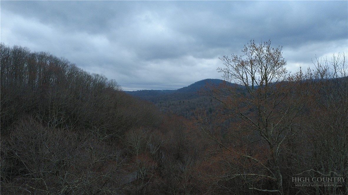 194 Nc Hwy Banner Elk, NC 28604, 28604