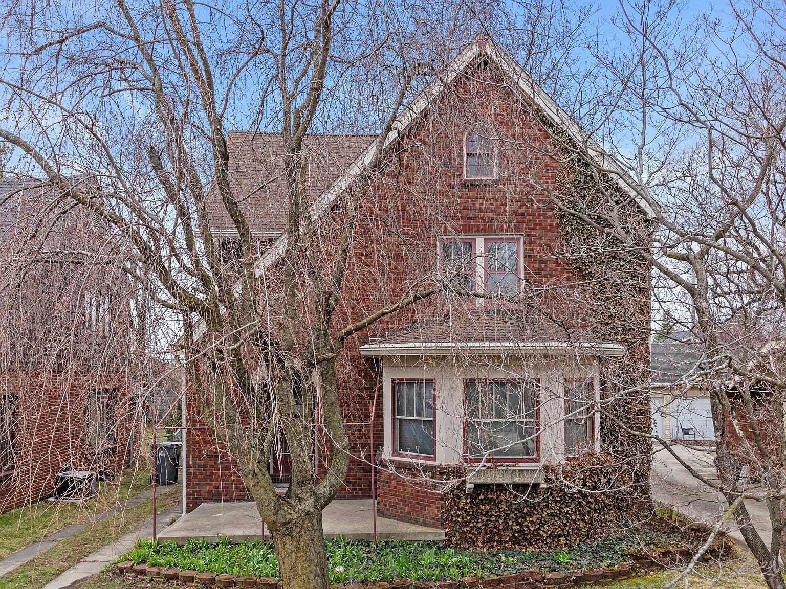 24 N Pasadena St Indianapolis, IN 46219 - Thumbnail 2