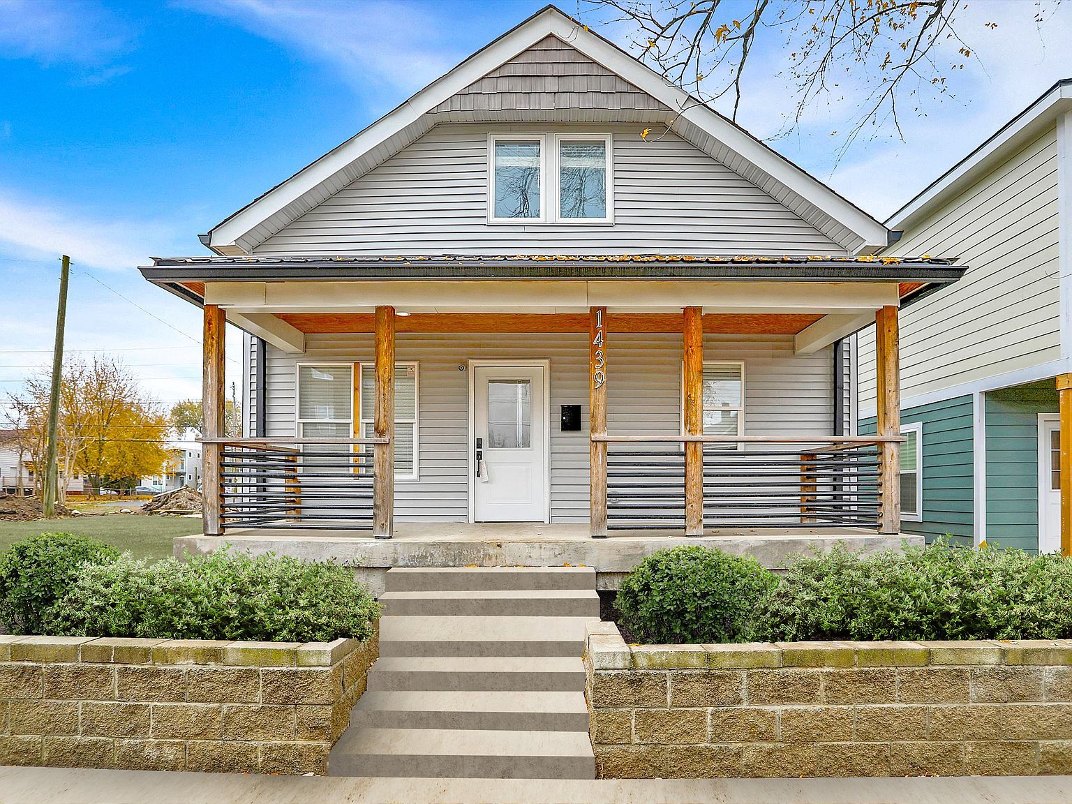 1439 Deloss St Indianapolis, IN 46201 - Thumbnail 2