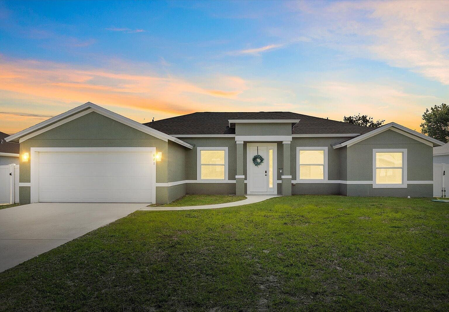 621 SE Prineville St Port Saint Lucie, FL 34983, 34983
