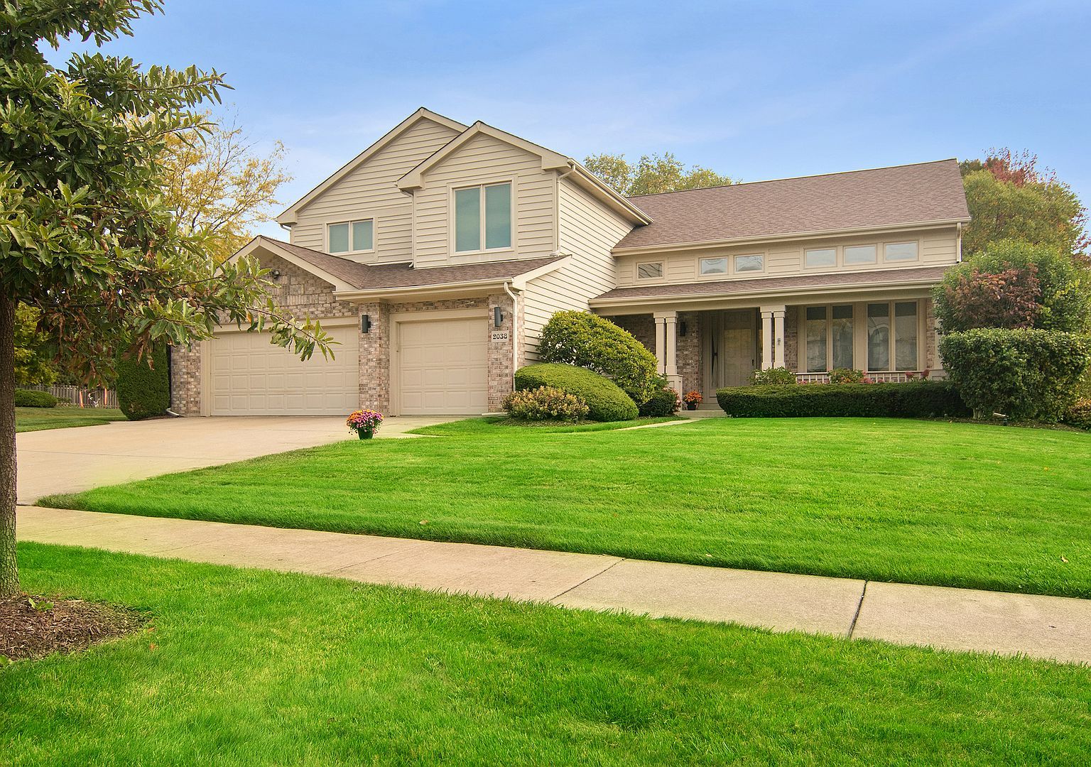 2038 Sheridan Rd Buffalo Grove, IL 60089  | Single Family