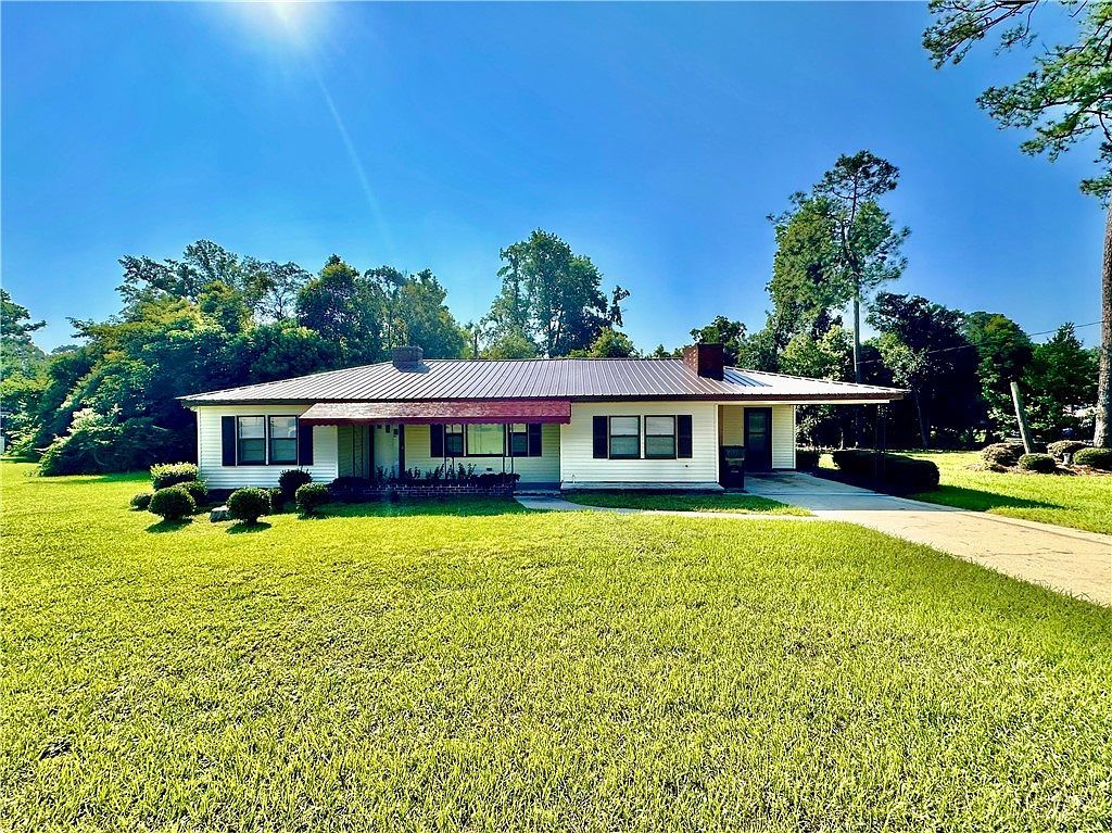 1504 Habersham Dr Waycross, GA 31501 - Thumbnail 2