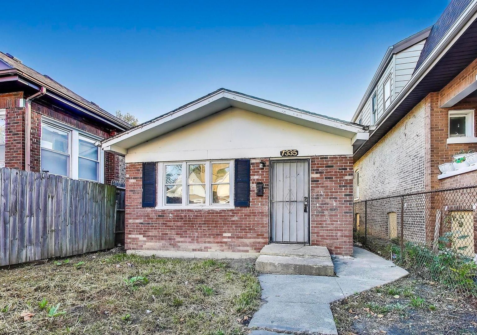 7335 S Morgan St Chicago, IL 60621 - Thumbnail 2