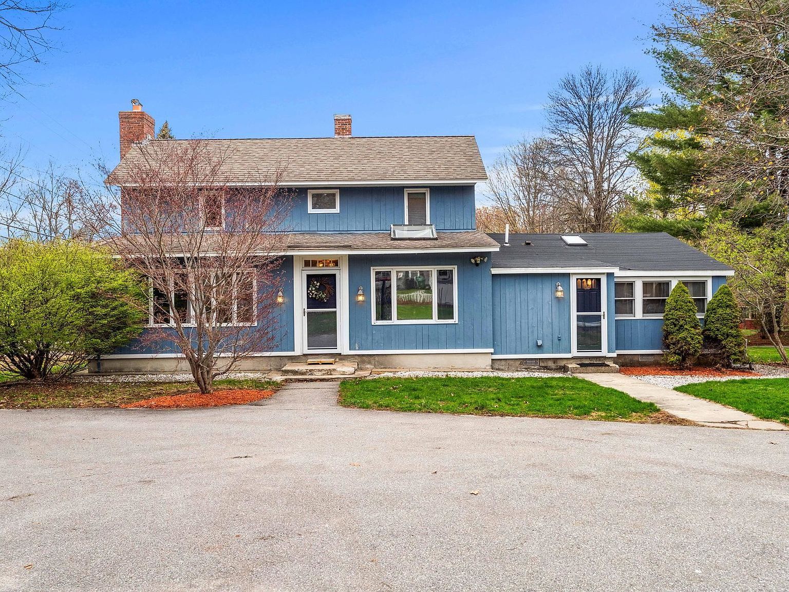 256 E Dunstable Rd Nashua, NH 03062  | Single Family
