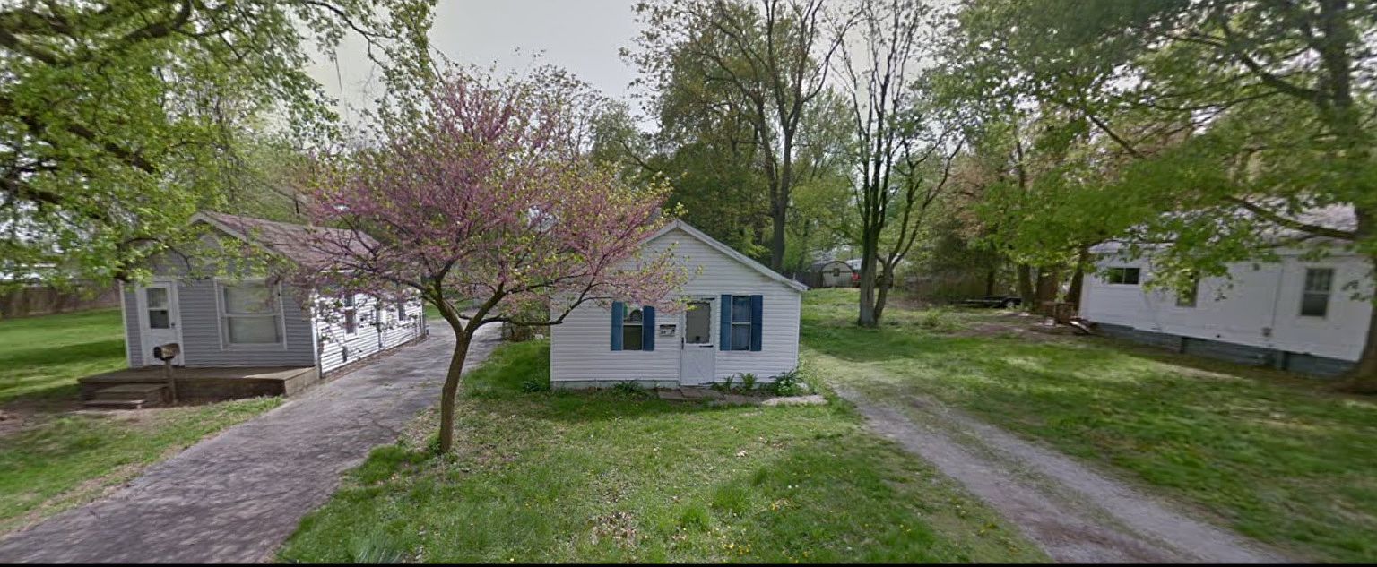 2827 E Hickory St Decatur, IL 62526 - Thumbnail 2