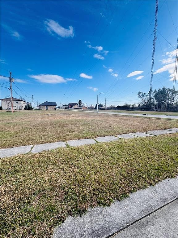 605 Daryl Dr Chalmette, LA 70043 - Thumbnail 2