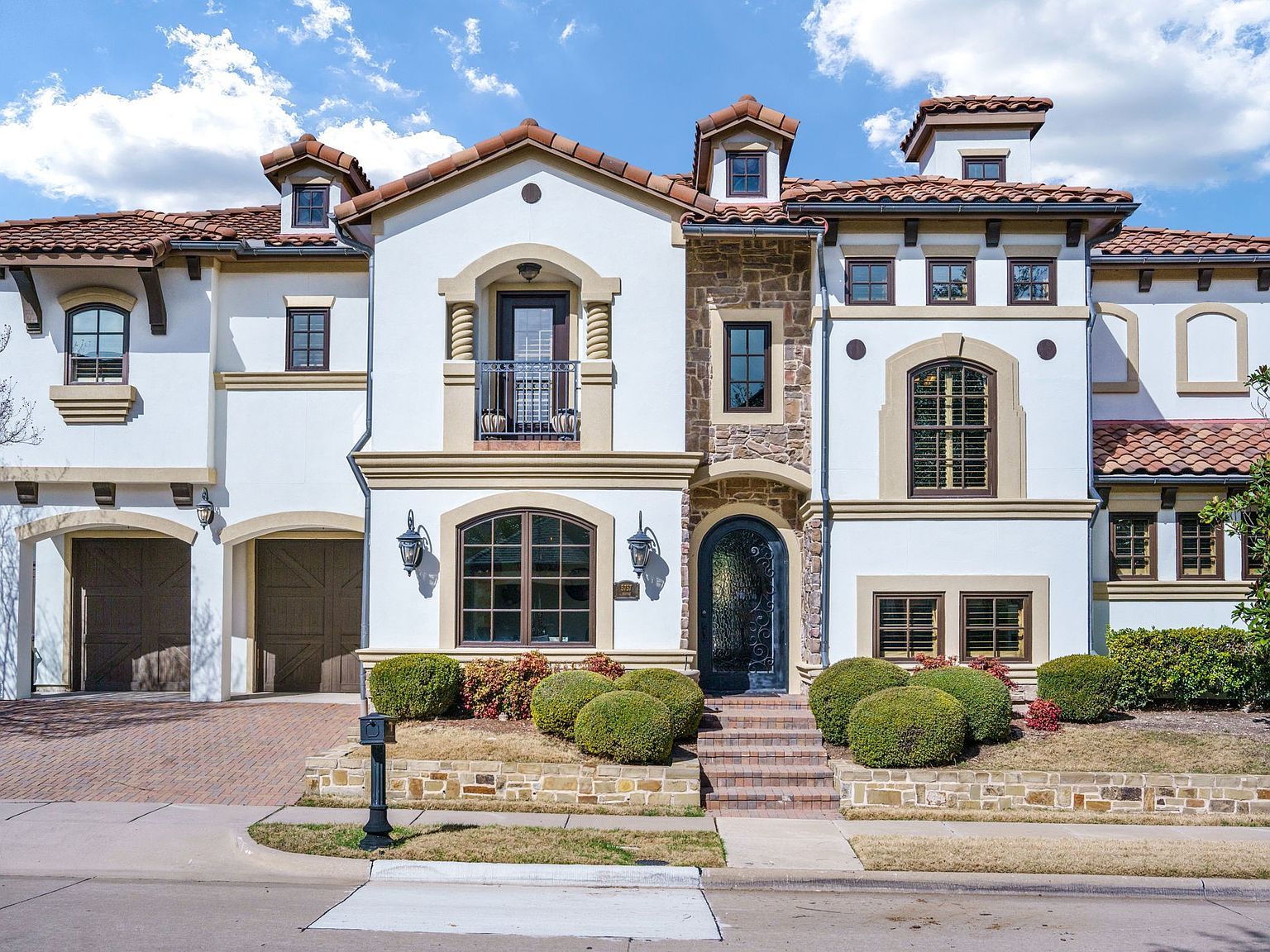 5757 Bernay Ln Plano, TX 75024 - Thumbnail 2