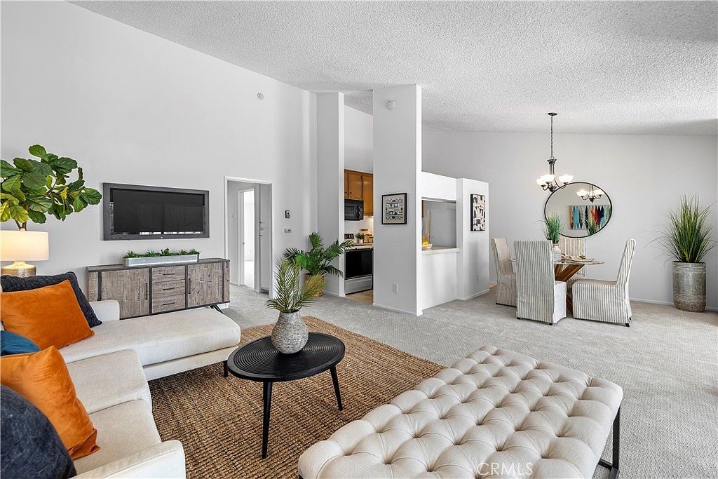 902 Camino Real Unit 207 Redondo Beach, CA 90277 - Thumbnail 2