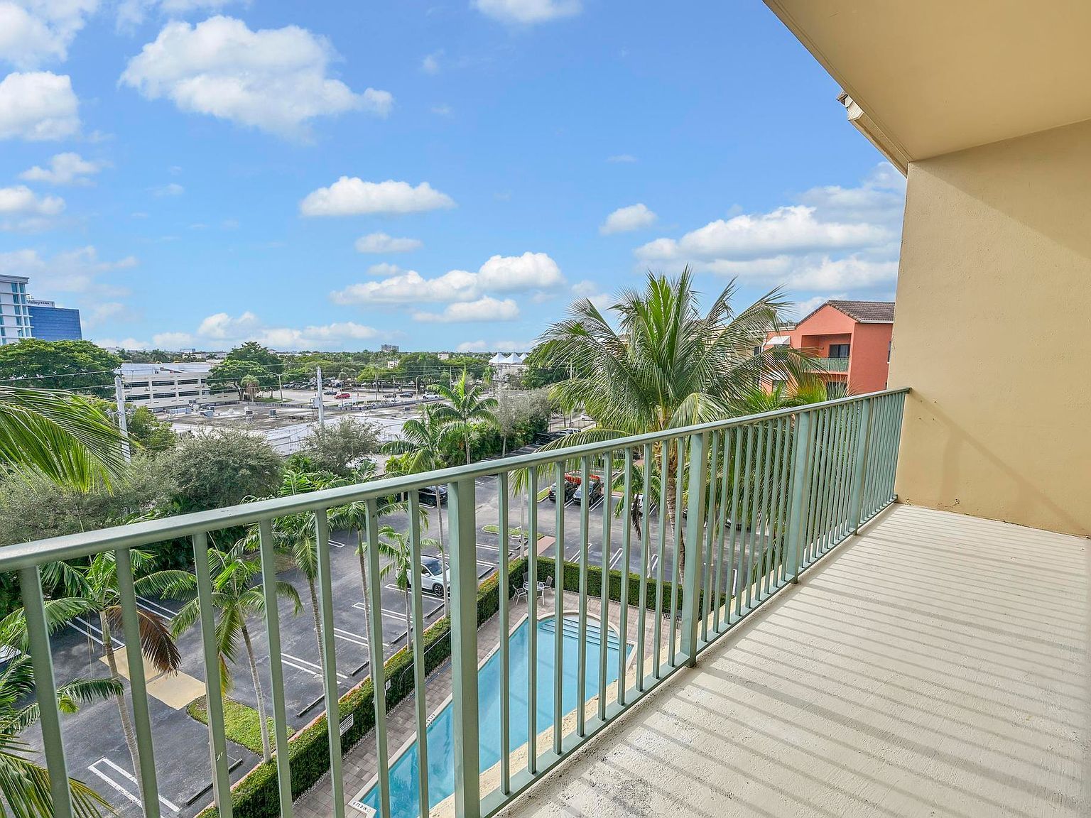 1650 Presidential Way APT 504 West Palm Beach, FL 33401 - Thumbnail 2