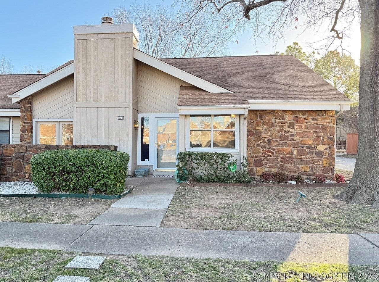 8019 S 77th East Ave Tulsa, OK 74133 - Thumbnail 2