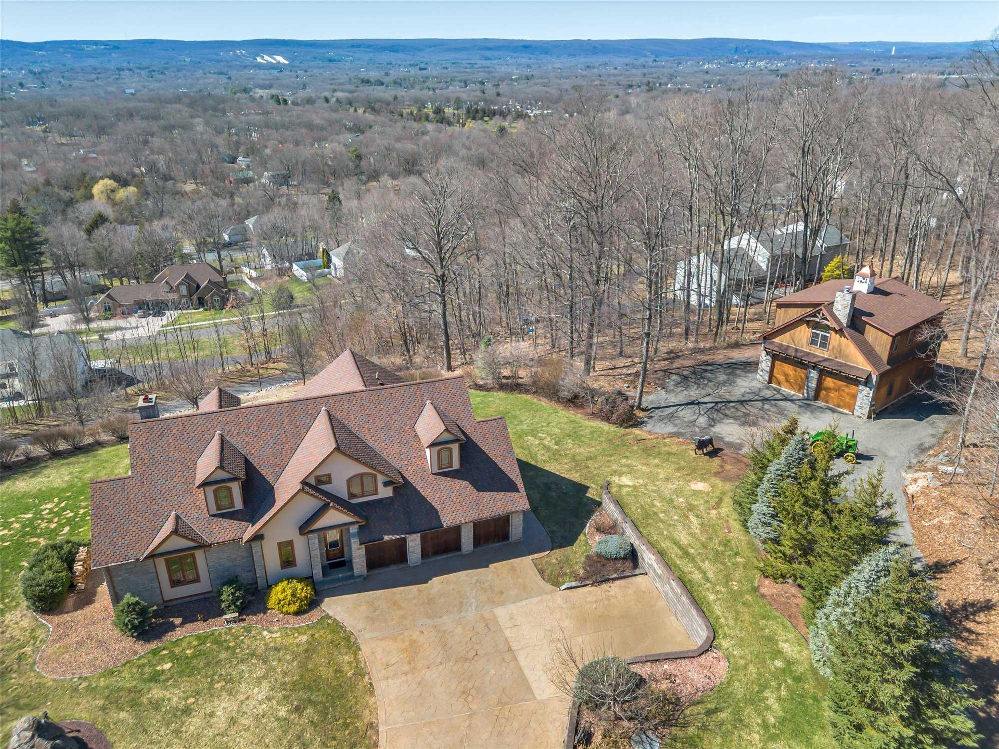 72 Village Gate Drive, Southington, CT, USA, 6489  | Single Family