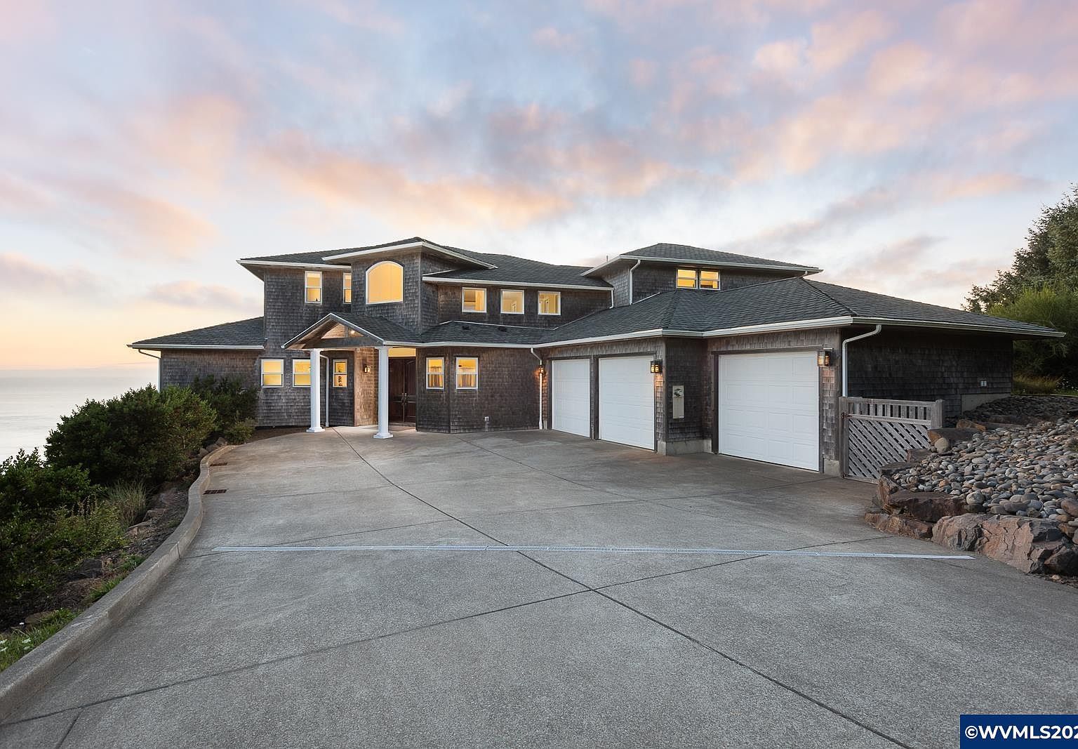 5355 Haystack Dr Neskowin, OR 97149 - Thumbnail 2