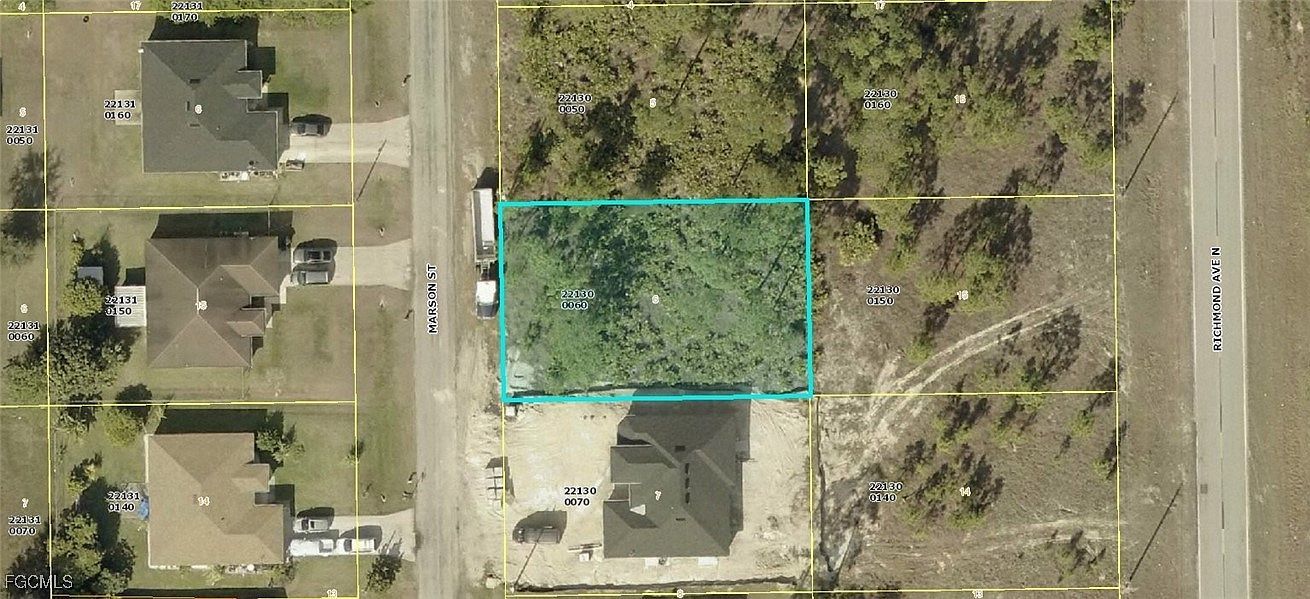 1822 Marson St Lehigh Acres, FL 33972 - Thumbnail 2