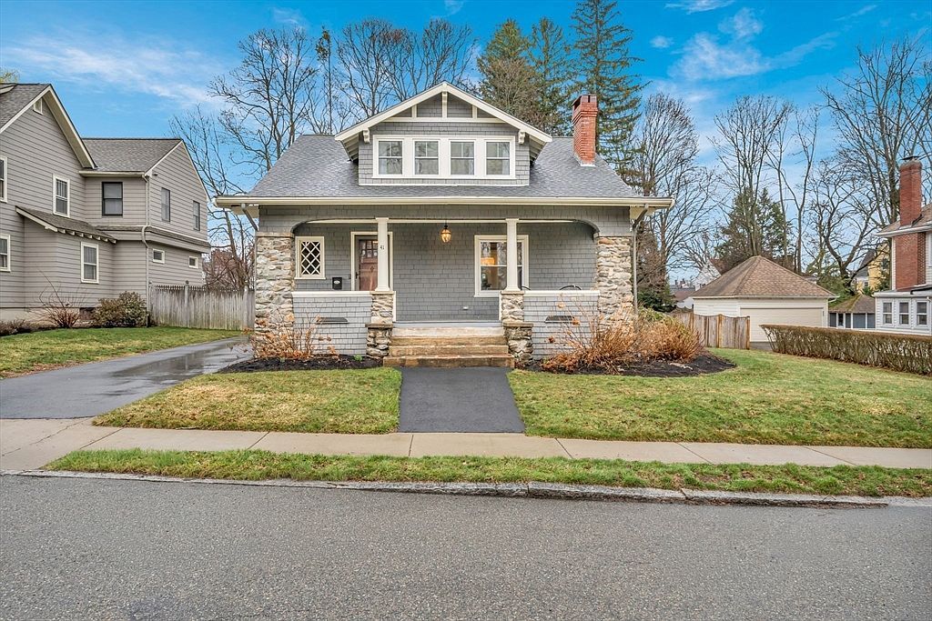 41 Commonwealth Ave Haverhill, MA 01830  | Single Family