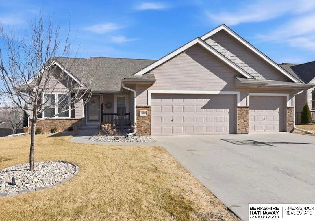14836 Prairie Star St Bennington, NE 68007 - Thumbnail 2