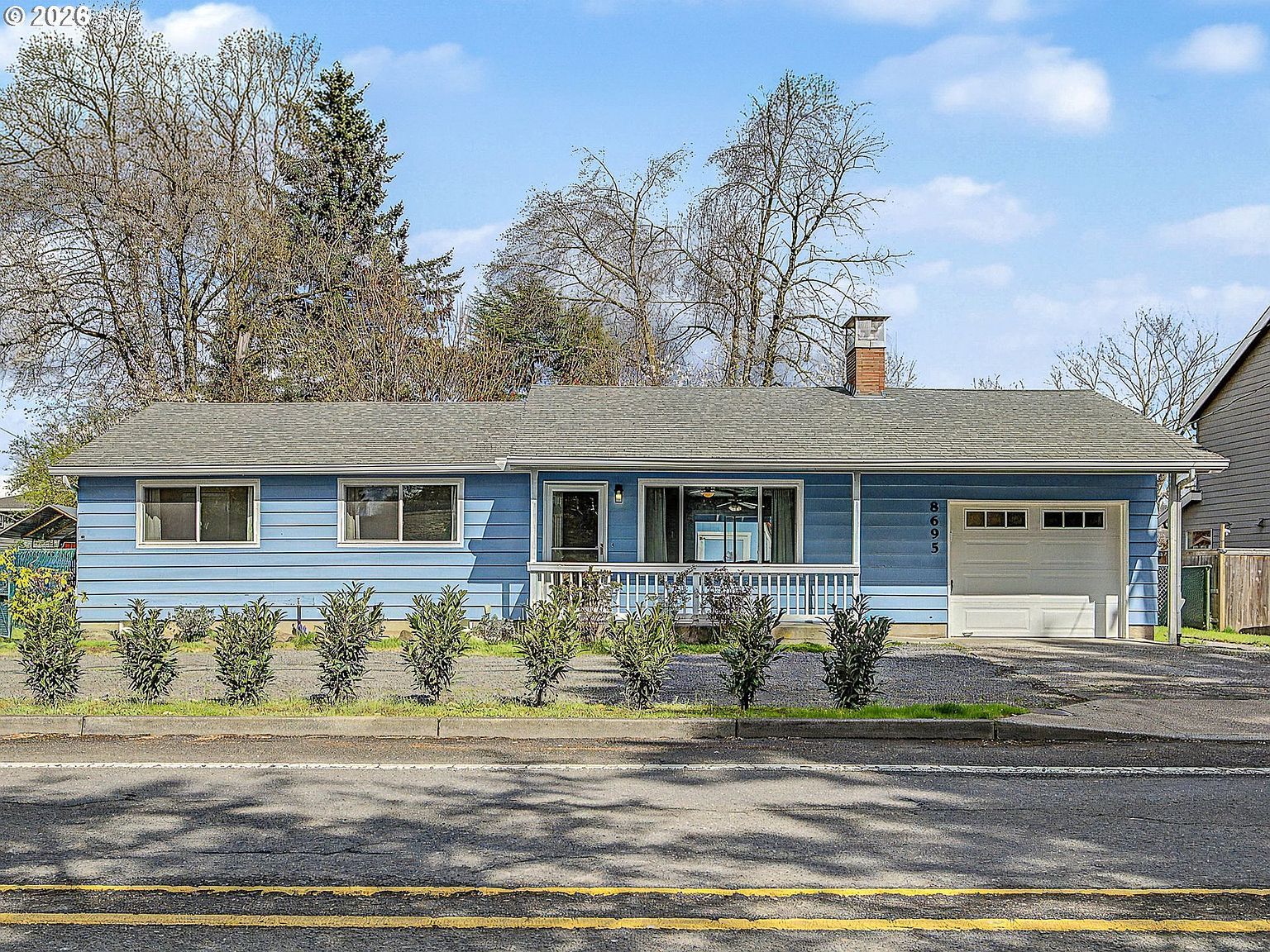 8695 SE Roots Rd Clackamas, OR 97015 - Thumbnail 2