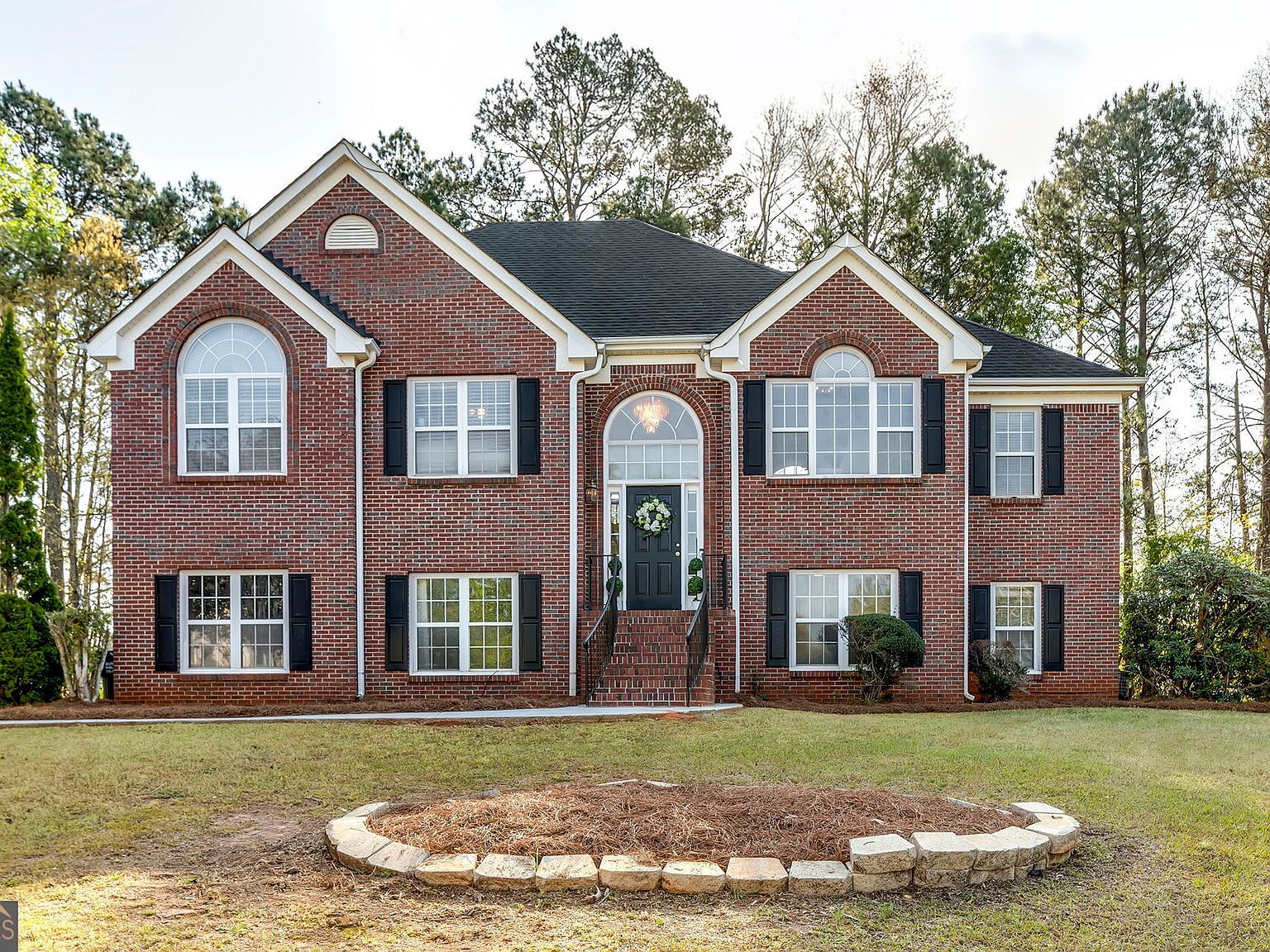 586 Ribbon Ln Conyers, GA 30094 - Thumbnail 2