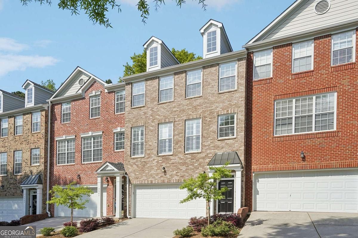 3689 Chattahoochee Summit Dr SE Atlanta, GA 30339 - Thumbnail 2