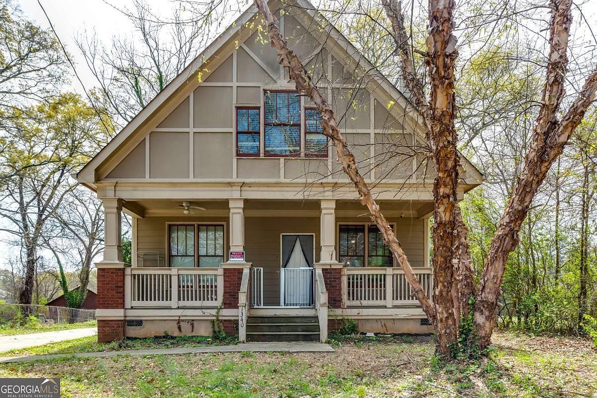 1340 Lyle Ave East Pt, GA 30344 - Thumbnail 2