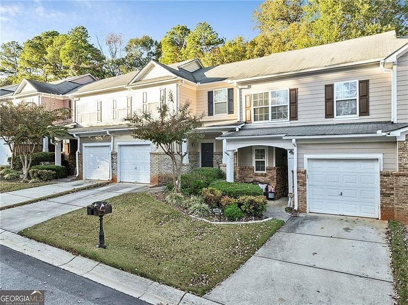 4048 Carlinswood Way Stone Mountain, GA 30083 - Thumbnail 2