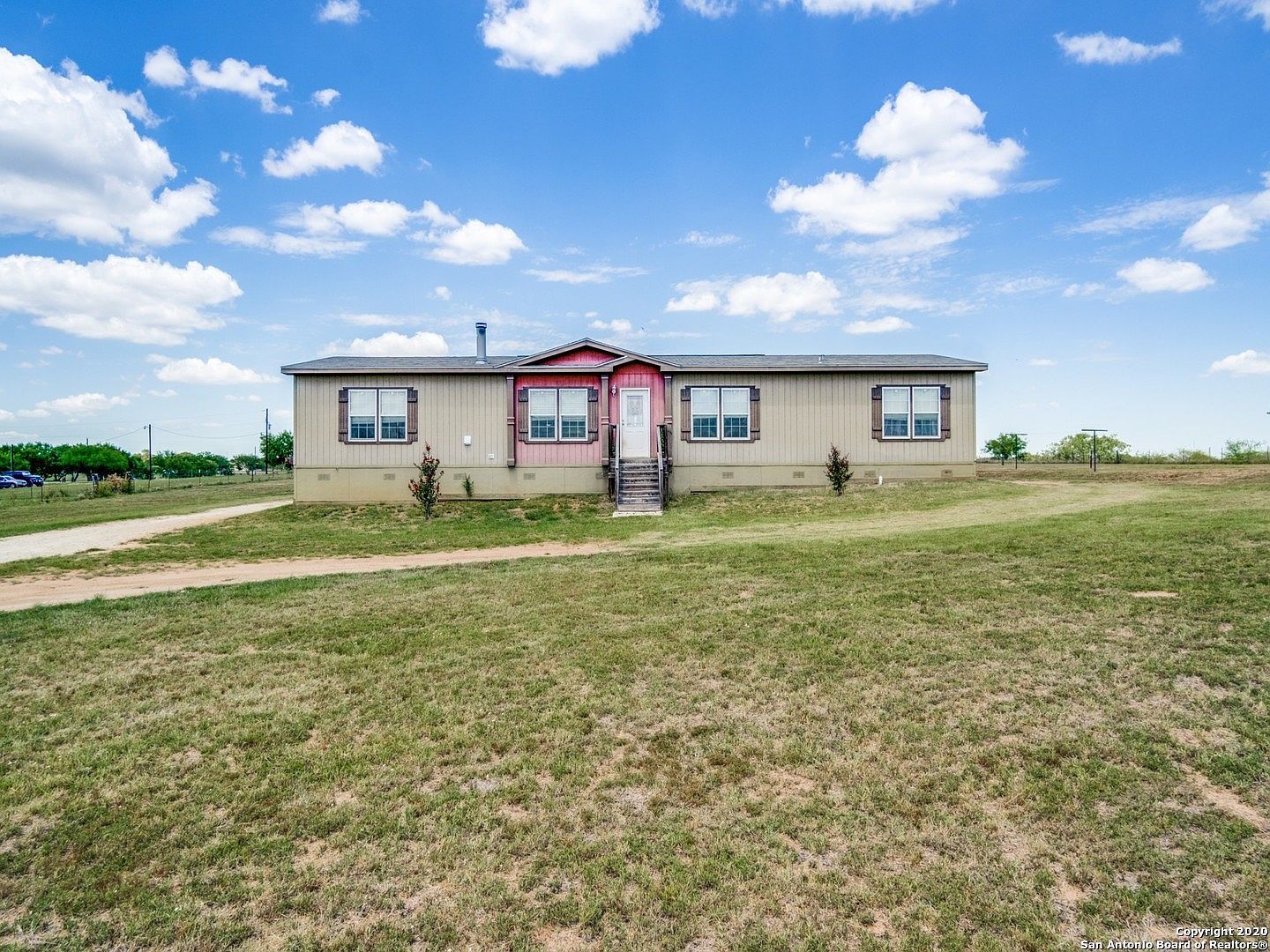 252 County Road 302 Floresville, TX 78114 - Thumbnail 2
