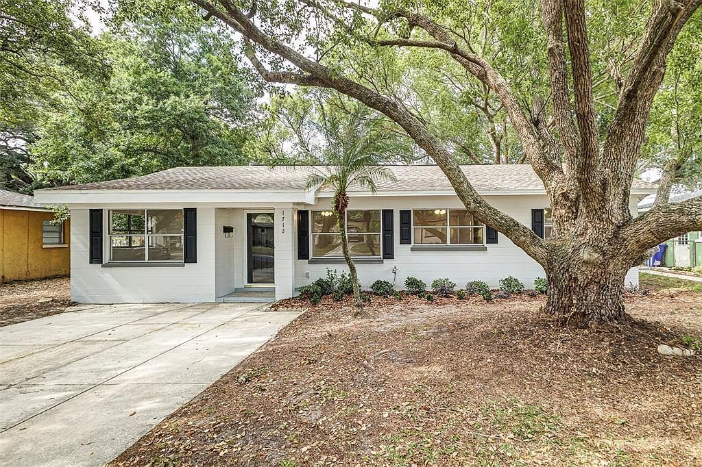 1712 Huntington St Lakeland, FL 33801  | Single Family