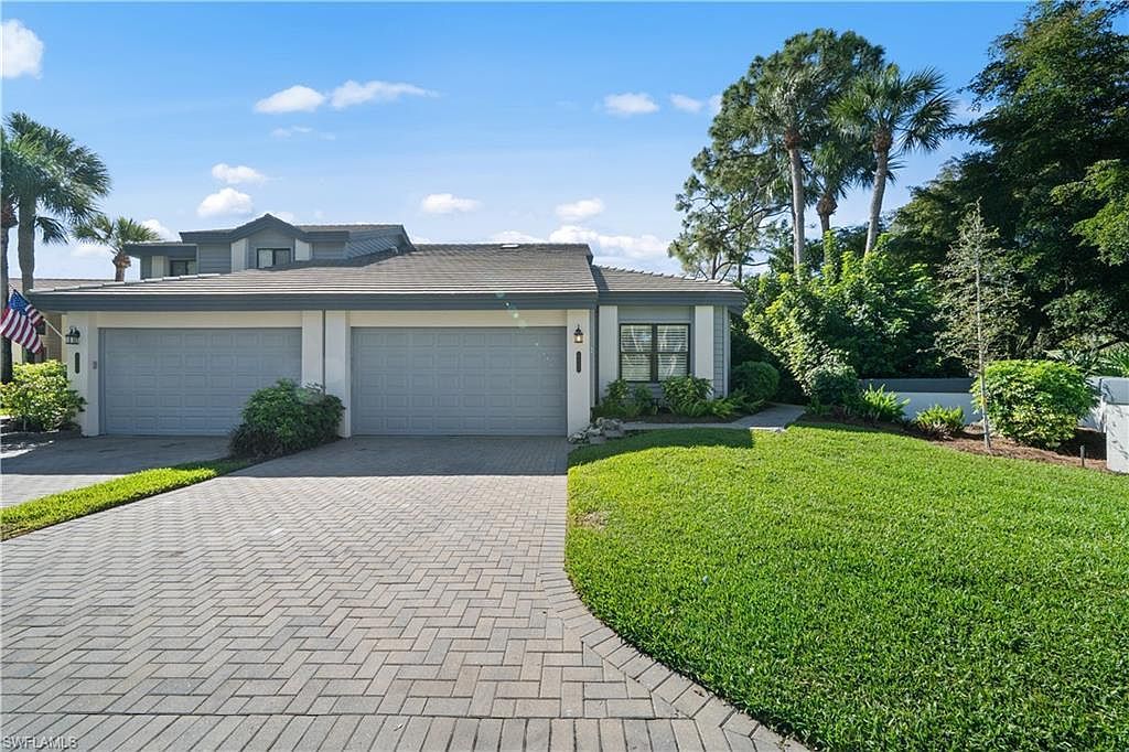 27181 Kindlewood Ln Bonita Springs, FL 34134 - Thumbnail 2
