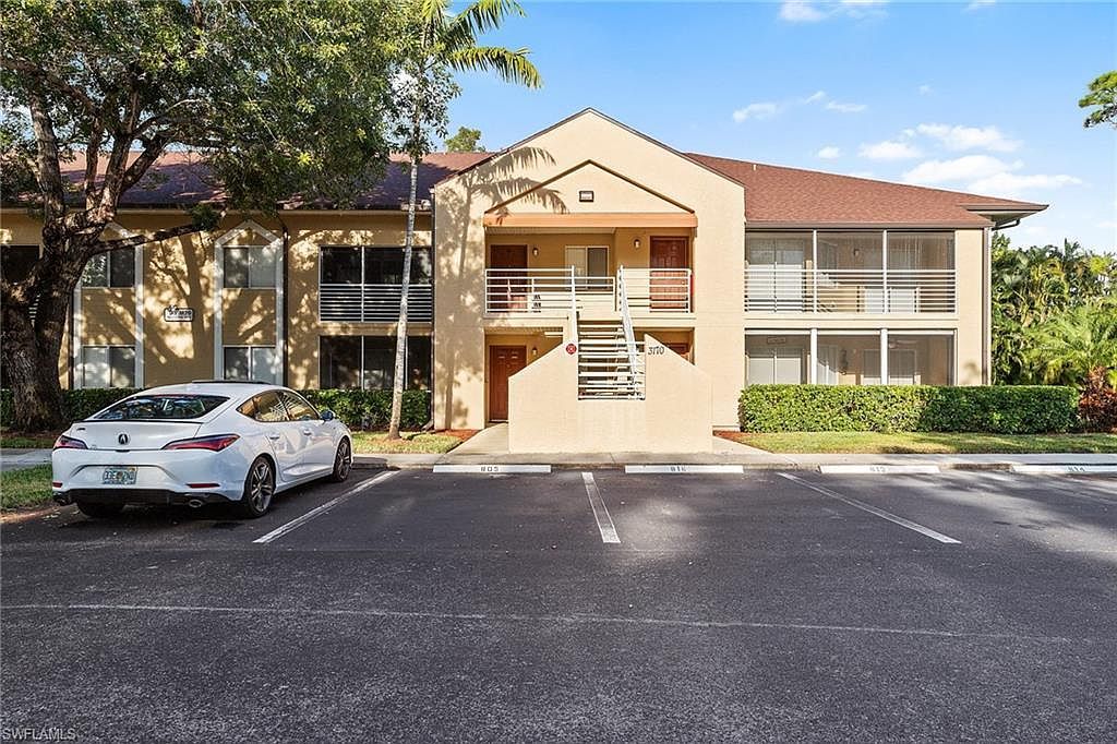 3170 Seasons Way Unit 807 Estero, FL 33928 - Thumbnail 2