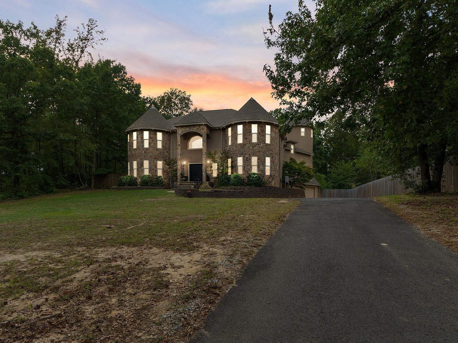 1045 Scarlett Ln Bauxite, AR 72011 - Thumbnail 2