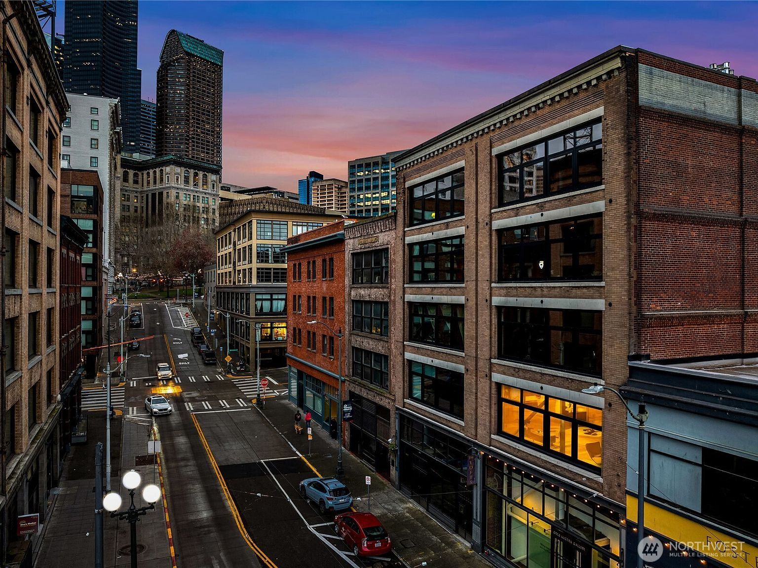 210 3rd Ave S APT 2C Seattle, WA 98104 - Thumbnail 2