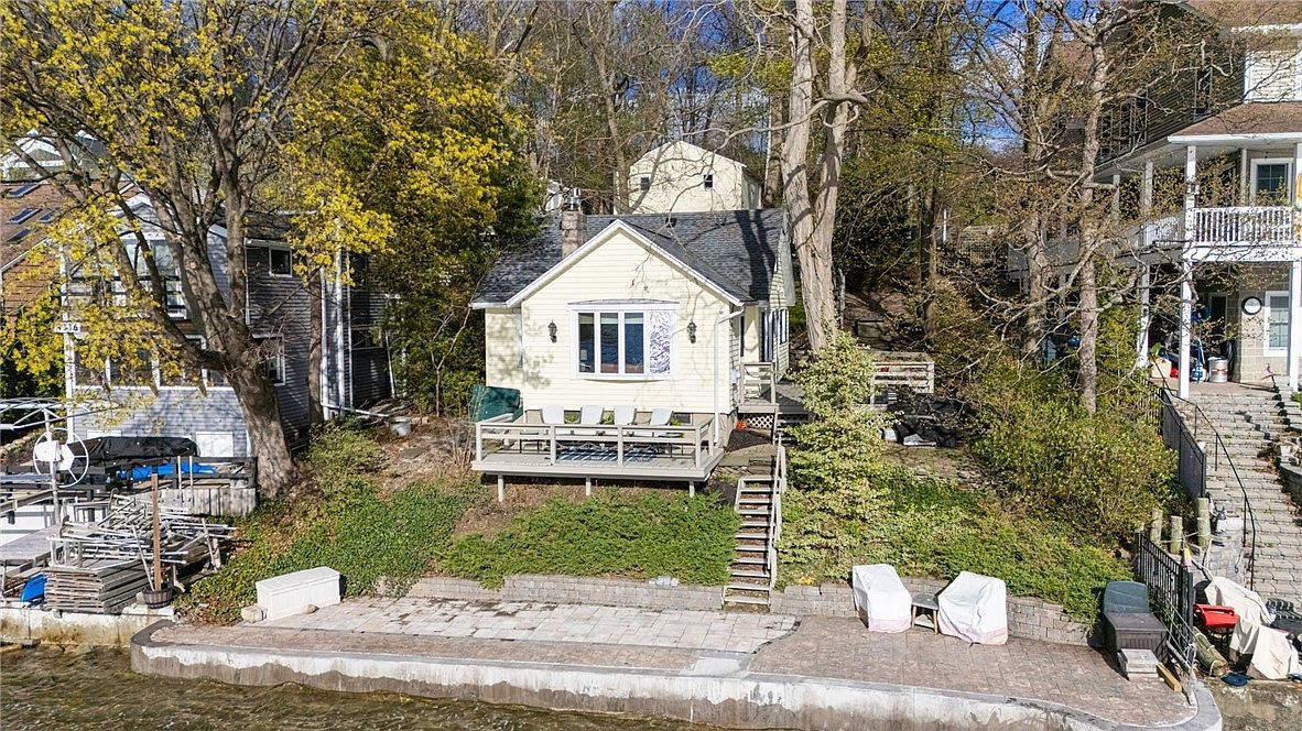 4338 E Lake Rd Livonia, NY 14487, 14487
