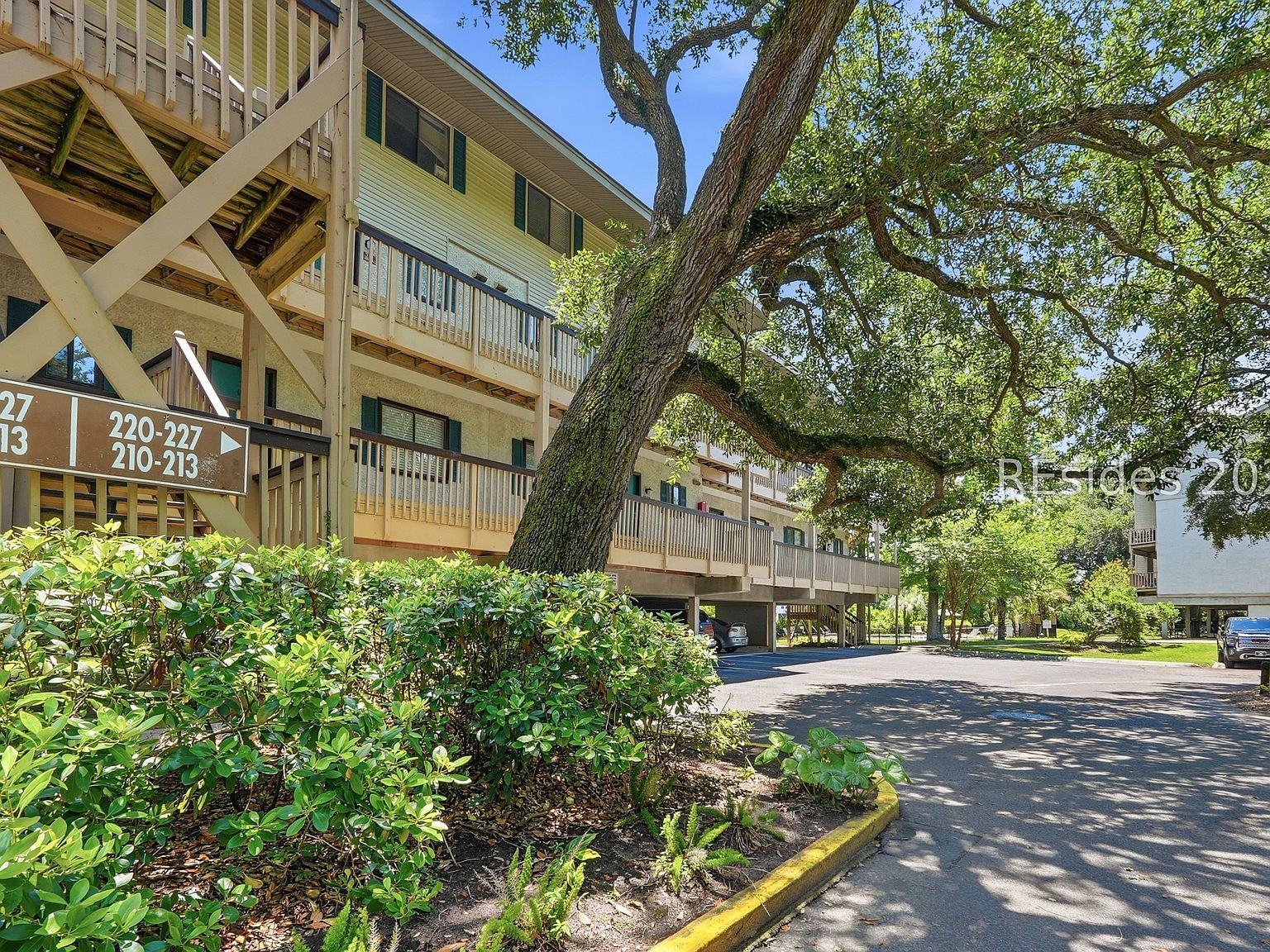 156 Dillon Rd APT 225 Hilton Head Island, SC 29926, 29926