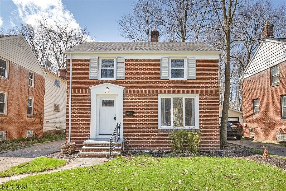 5194 Homewood Ave Maple Heights, OH 44137 - Thumbnail 2