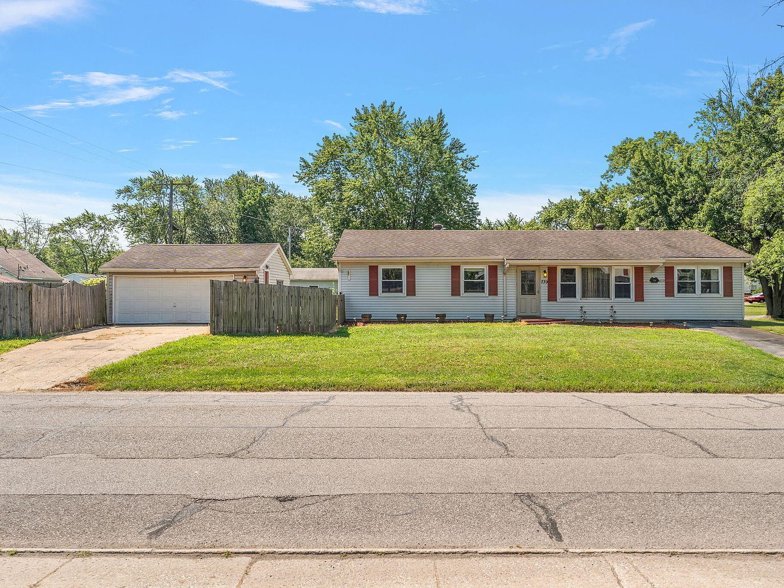 739 Eagle Creek Rd Valparaiso, IN 46385  | Single Family