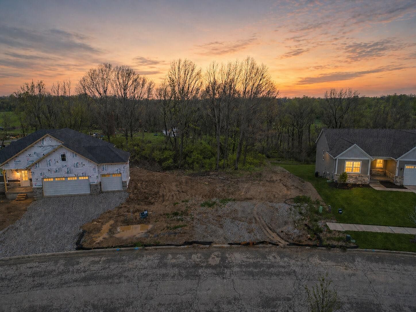 304 Apple Grove Ln Valparaiso, IN 46385, 46385