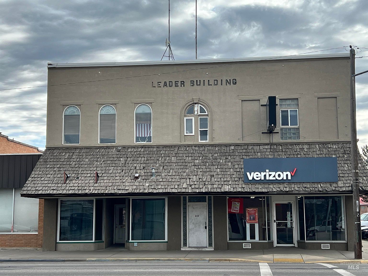 442/446 N Main St Gooding, ID 83330 - Thumbnail 2