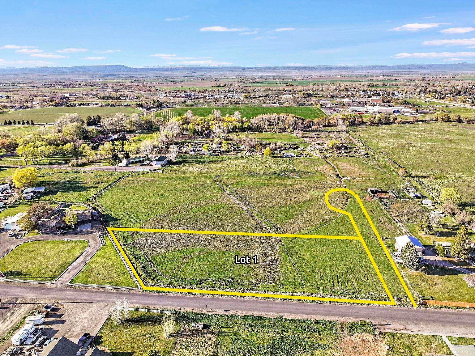 PARCEL 1 14th Ave W Gooding, ID 83330  | Land/Lot