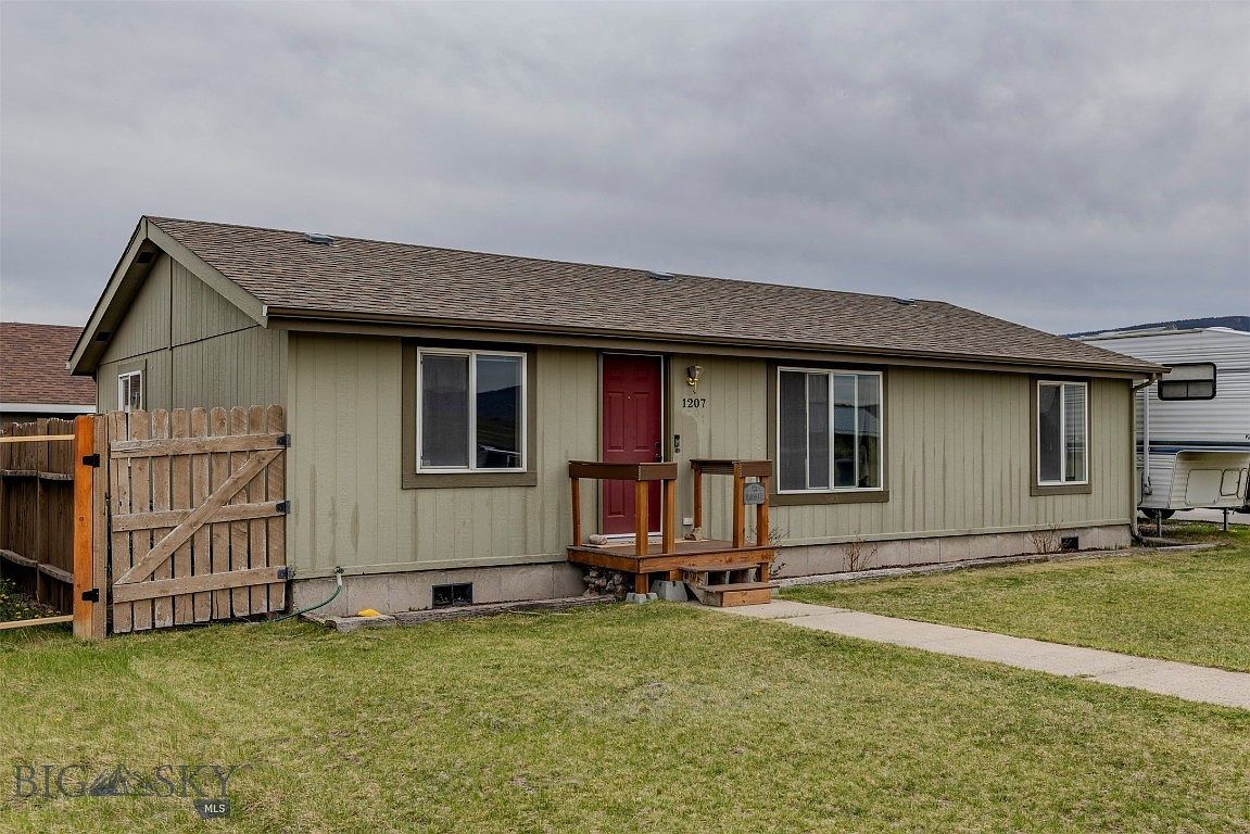 1207 W Reservoir St Livingston, MT 59047  | New build