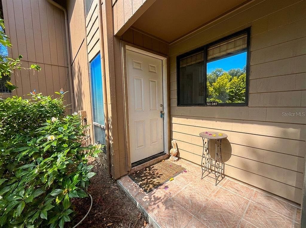 1711 Pelican Cove Rd #341 Sarasota, FL 34231  | Condominium