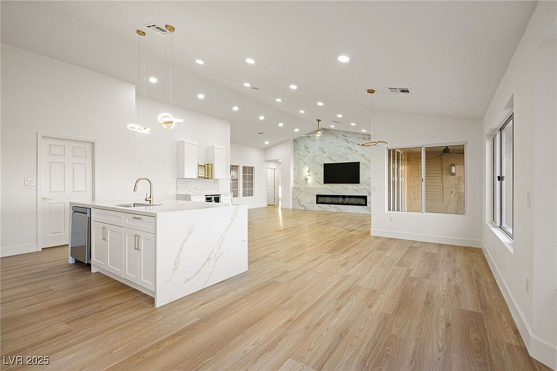 2808 Crown Ridge Dr Las Vegas, NV 89134  | Single Family