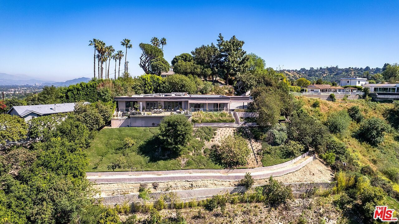 4039 Cody Rd Sherman Oaks, CA 91403  | Single Family