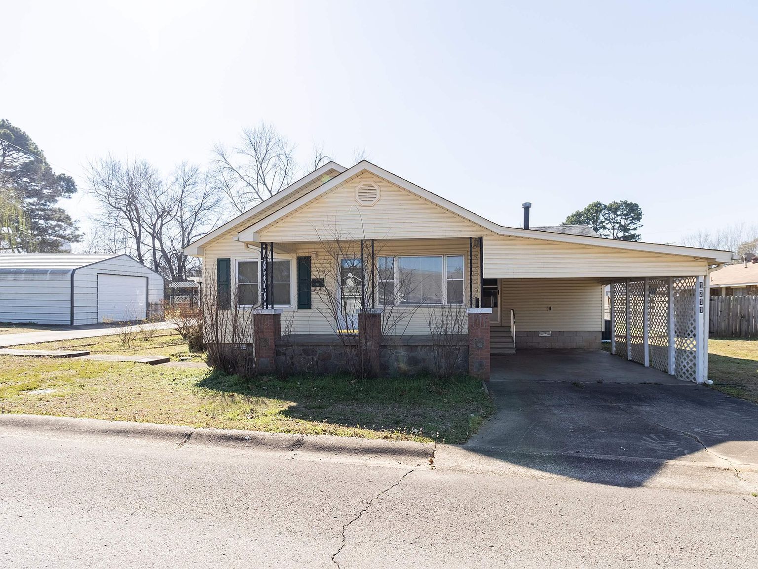 1711 Cline St Clarksville, AR 72830  | Single Family