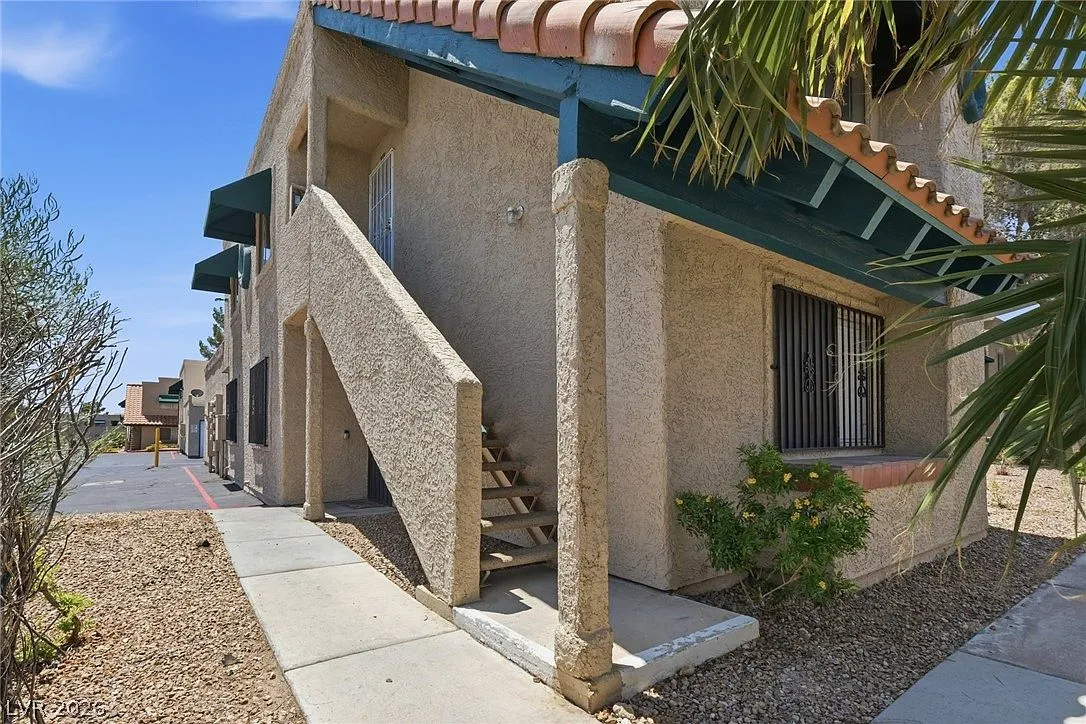 6750 Del Rey Ave Unit 233 Las Vegas, NV 89146, 89146