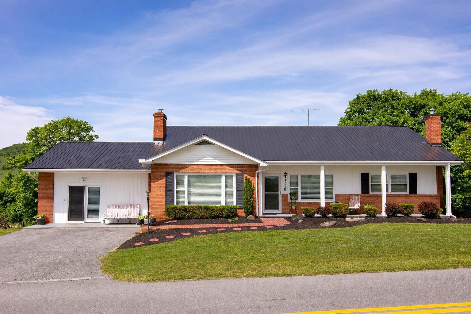 4061 Fairview Rd Lewisburg, WV 24901  | Single Family