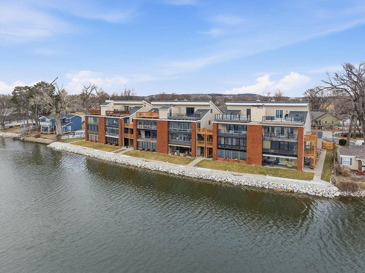 4624 Navajo St APT 14 Council Bluffs, IA 51501  | Condominium
