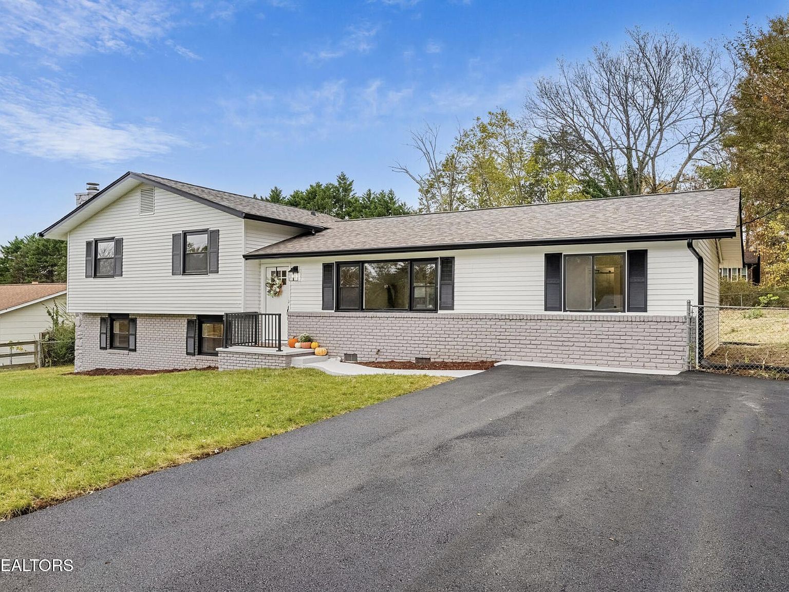 6741 Heatherbrook Dr Knoxville, TN 37931  | Single Family