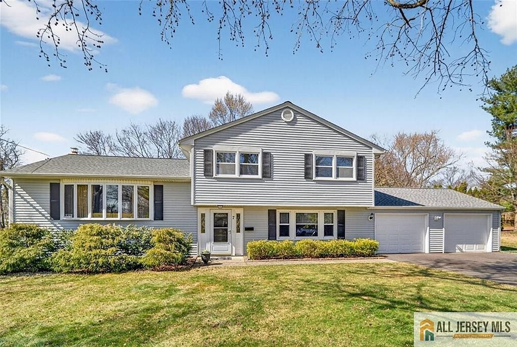 7 Griggs Rd Cranbury, NJ 08512  | Single Family