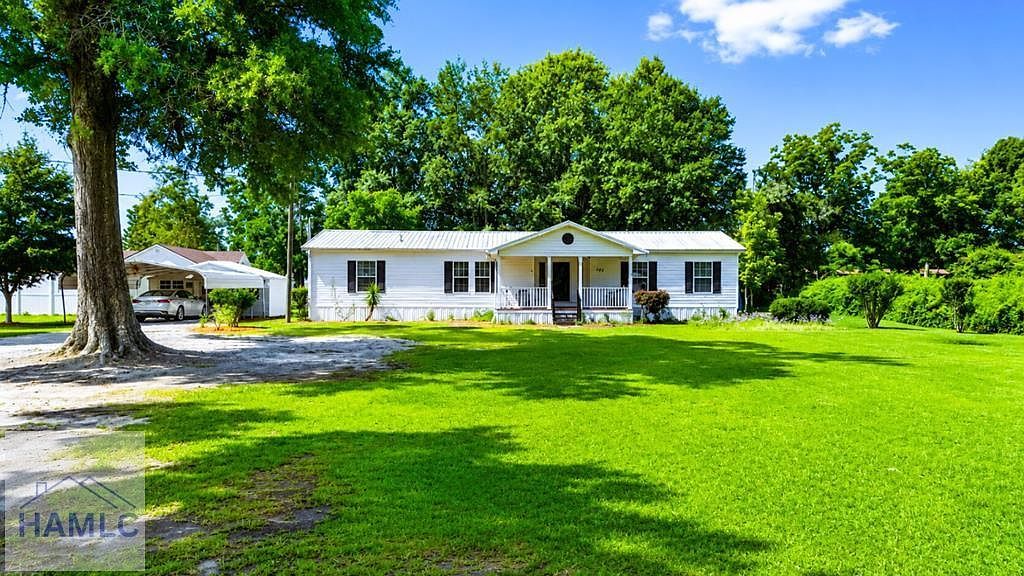 140 Crosby St Surrency, GA 31563, 31563